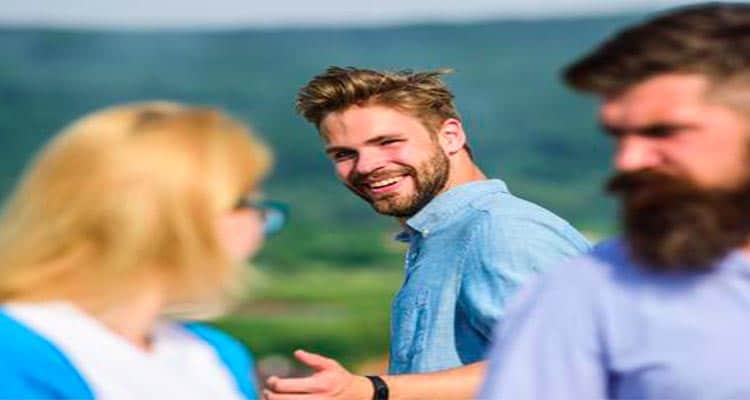 Signs he's not into you