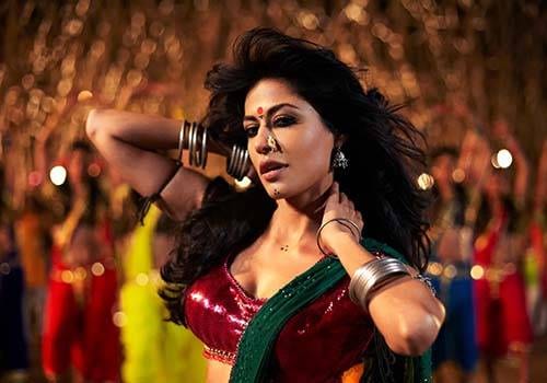 woman with item song