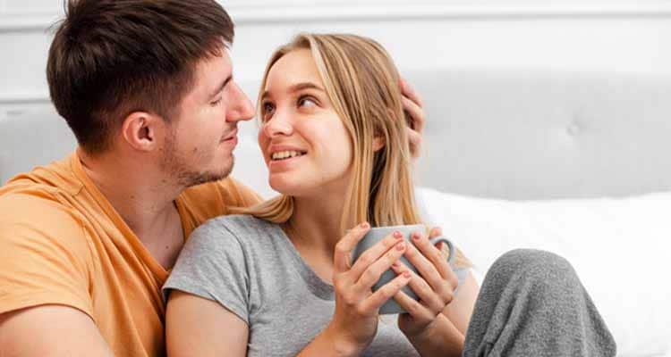 What Do Guys Like Their Girlfriends To Do? Find Out Top 15 Things! girlfriend 750x400 hq image What Do Guys Like Their Girlfriends To Do? Find Out Top 15 Things!