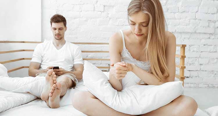 first signs of an unhealthy relationship