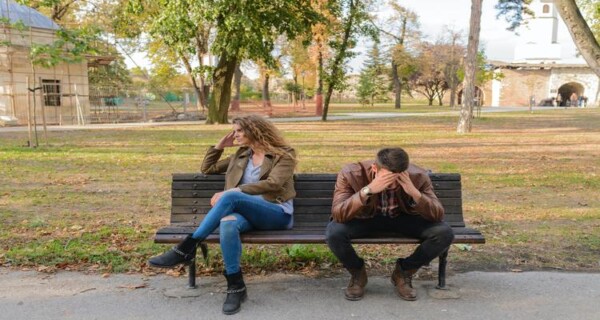 gaslighting phrases in relationships