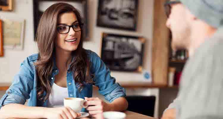 A la mujer casada le gusta otro hombre