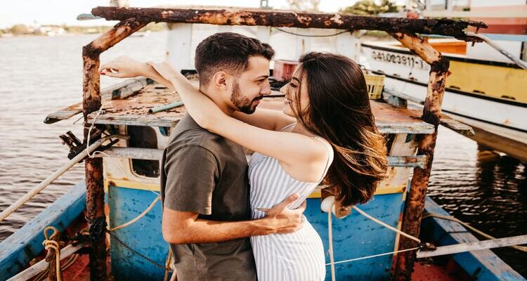 101 Smooth Pick Up Lines For Guys To Ease Your Way Into Flirting