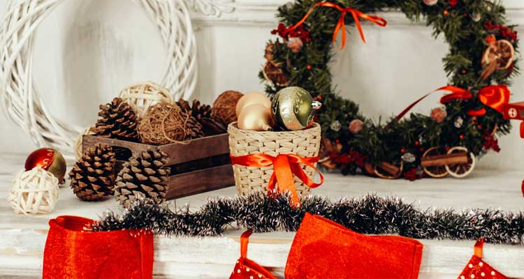 21 Most Romantic Christmas Proposal Ideas