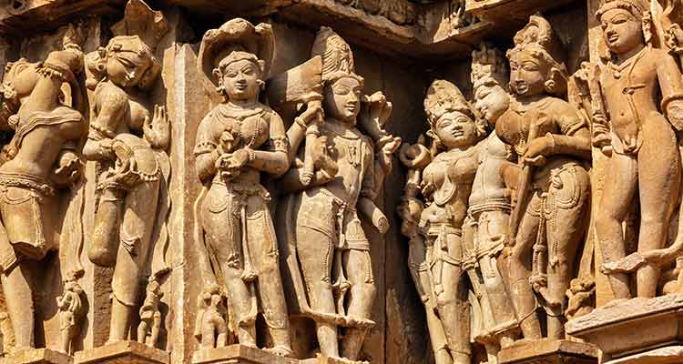 famous stone carving sculptures at khajuraho
