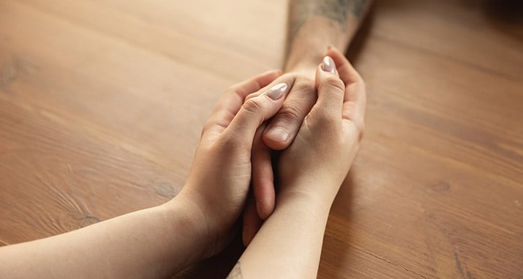 We couldn t marry because of family  honour  - 14