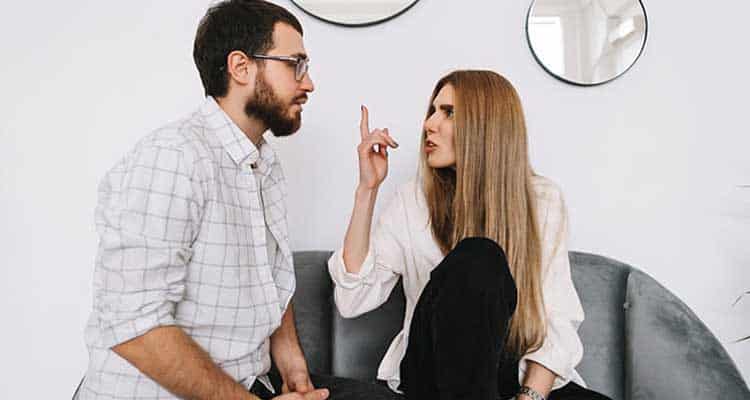 Ζευγάρι σε διαμάχη