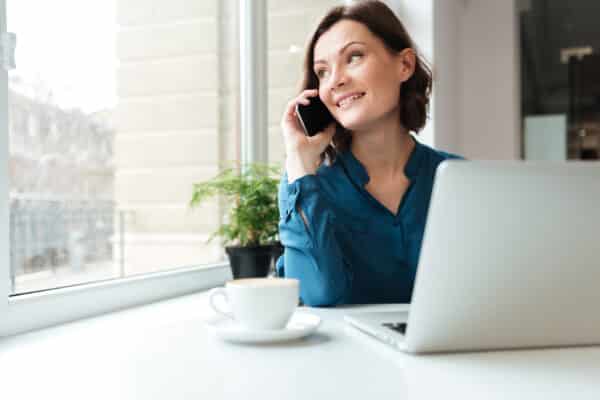 Long-distance romantic conversation on phone