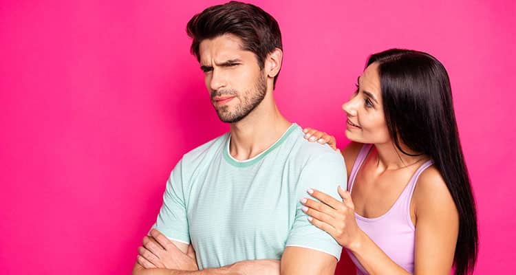 signs your husband doesn't like you