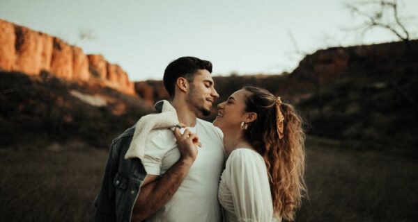 how to make a girl blush with words