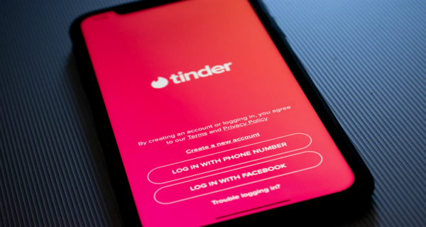 How to Access the Secret 'Success Rate' Hidden in All Your Tinder Photos