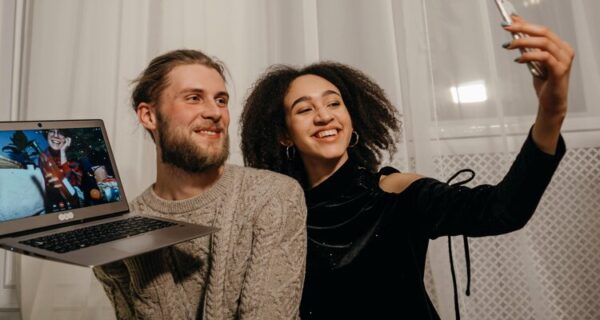 23 Virtual Date Ideas For Long Distance Couples To Feel Closer - 10