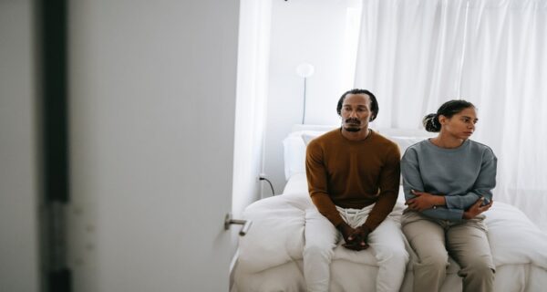 one-sided relationship psychology makes you insecure and anxious 
