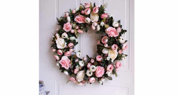 Best engagement gifts - Floral Wreath