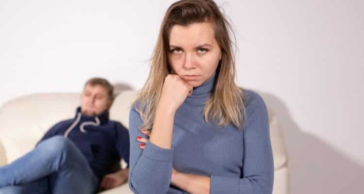 11 Signs You Are In A Negative Relationship - 5
