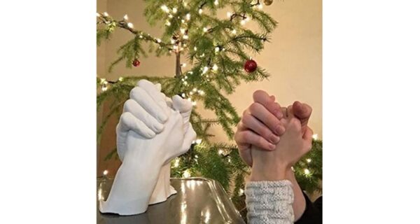 25 Unique 1 Year Anniversary Gifts for Girlfriend  2022 Updated  - 13