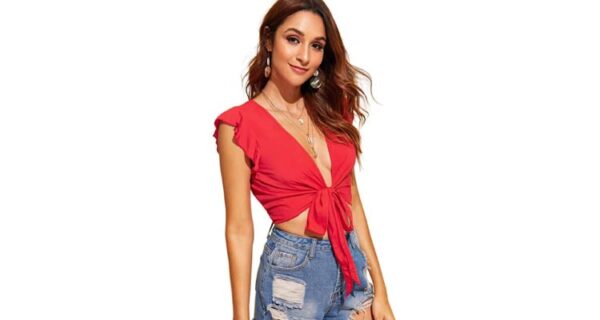 Coffee date outfit summer - Deep V-neck top