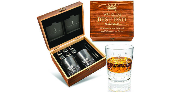30 Meaningful father of the bride gift ideas - whiskey glass set