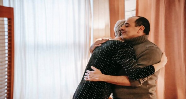 dating a woman 20 years younger