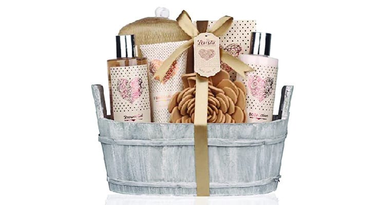 bridesmaid proposal box spa gift set
