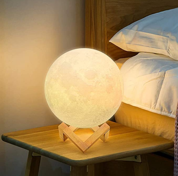 meaningful graduation gifts for her - 3d moon lamp