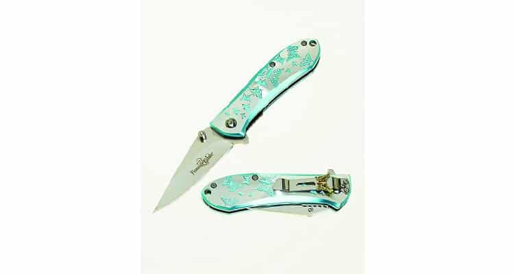 35 Useful Gift Ideas for Camping Lovers and Outdoorsy People - folding knife