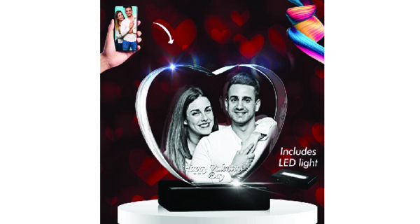 Personalized gifts for mom birthday: Crystal picture