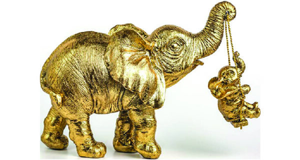 Birthday gifts for mom: Good luck statue