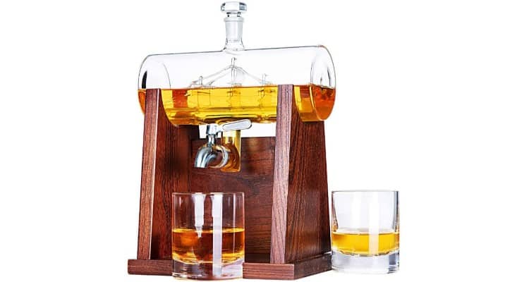wedding gifts for gay male couples - Jillmo whiskey decanter set