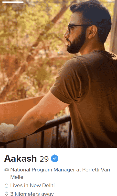 10-Tricks-To-Choose-The-Right-Profile-Pictures-For-Your-Dating-Profiles best online dating profile pictures examples