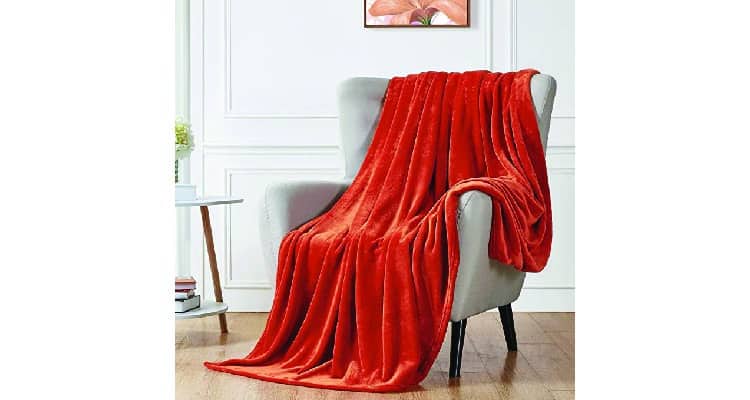 gifts for your boyfriends mom fleece blanket