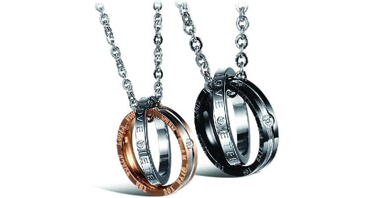 Matching gifts for couples long distance: Necklace