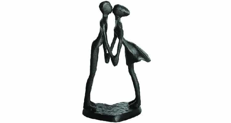 gift ideas for couple sculpture