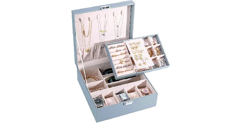comfy gifts for her - jewelry box 