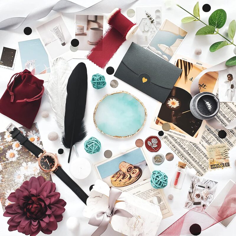 Instagram lover gifts - Flat lay styling kit