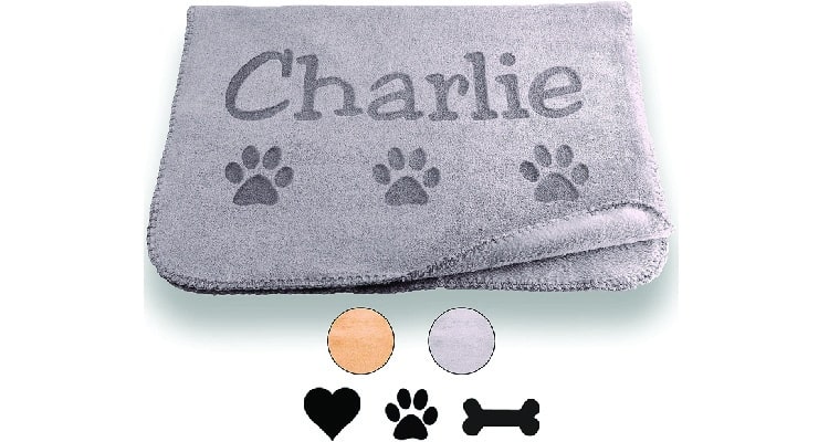 Gifts for people you dont know well Personalized dog blanket