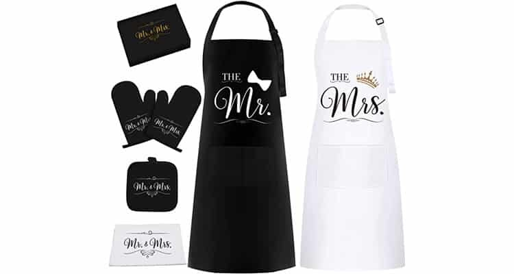 Stay at home date ideas - couples apron