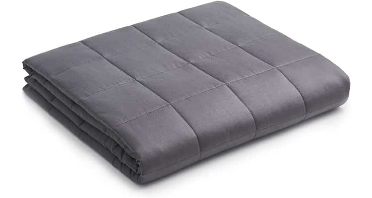 Top 14 Best Practical Gifts For Couples - Weighted blanket