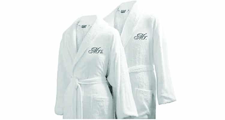 15 Appropriate Wedding Gifts For A Second Marriage - 45