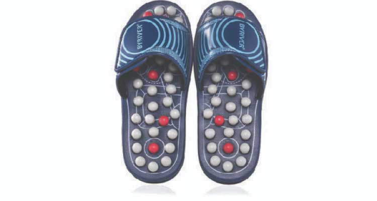 30 Meaningful father of the bride gift ideas - massage slipper