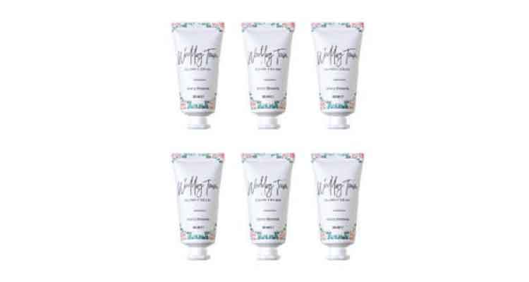 Wedding team hand cream