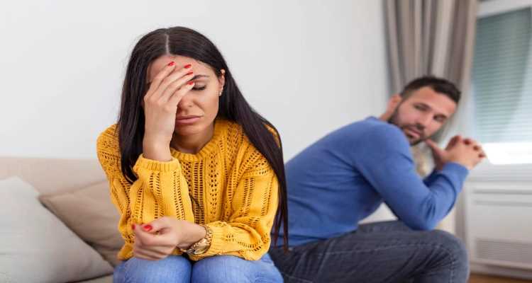 body language of unhappy married couples