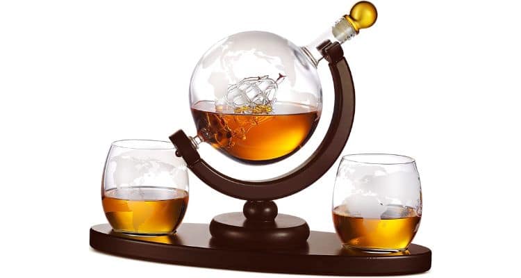 Whiskey decanter Globe set