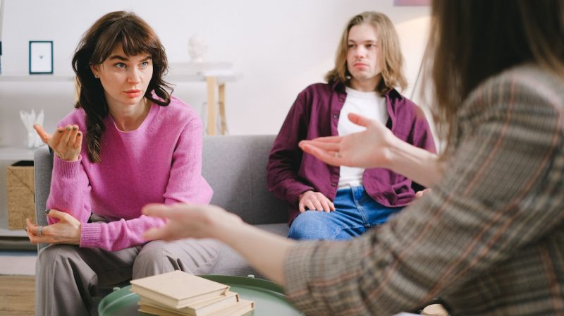 Signs, Causes, And Ways To Overcome 3 detachment disorder in adults