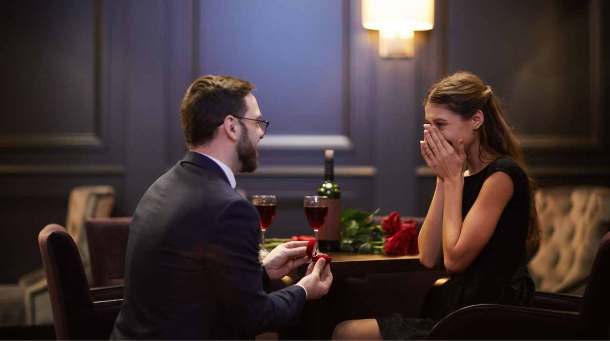 romantic dinner proposal ideas