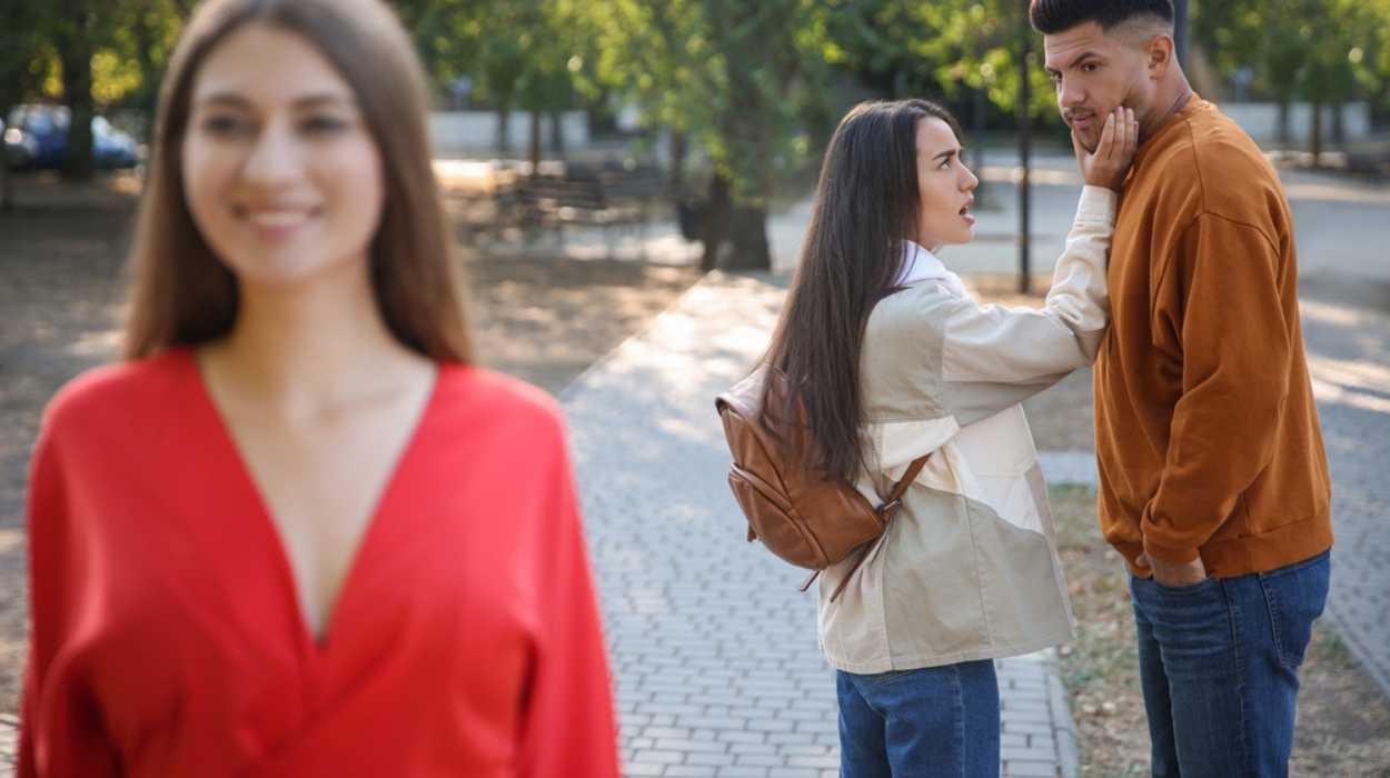 Znamení, že se vás snaží žárlit